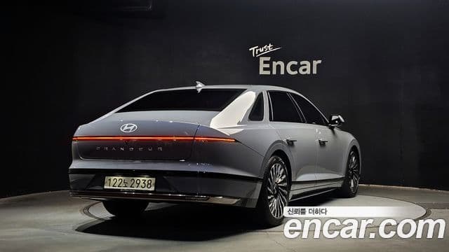 Hyundai Grandeur 2024 — ფოტო 2/20