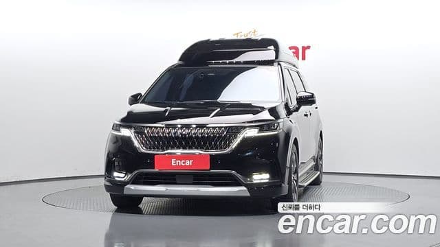 Kia Carnival 2022 — ფოტო 2/20