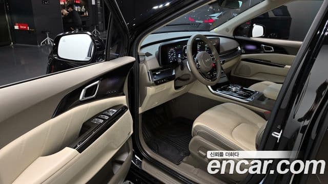 Kia Carnival 2022 — ფოტო 10/20