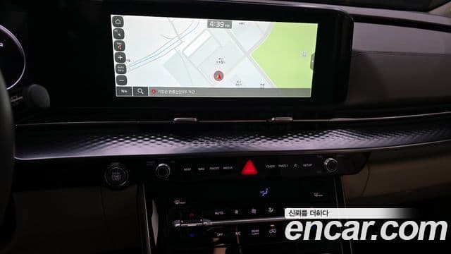 Kia Carnival 2022 — ფოტო 15/20