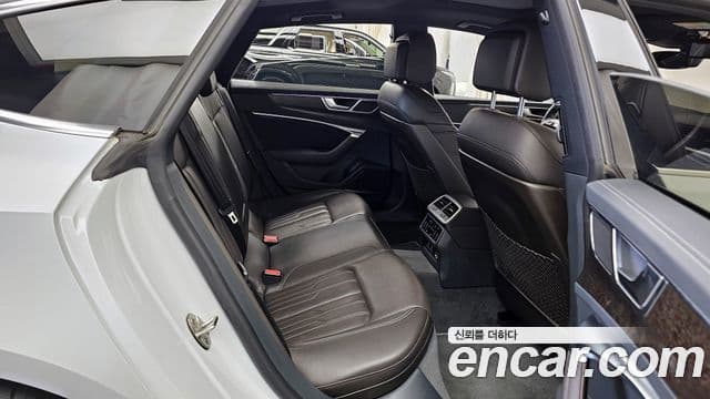 Audi A7 2020 — Şəkil 12/20