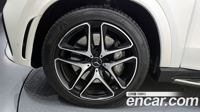 Mercedes-Benz GLE-Class 2021 — Şəkil 5/20