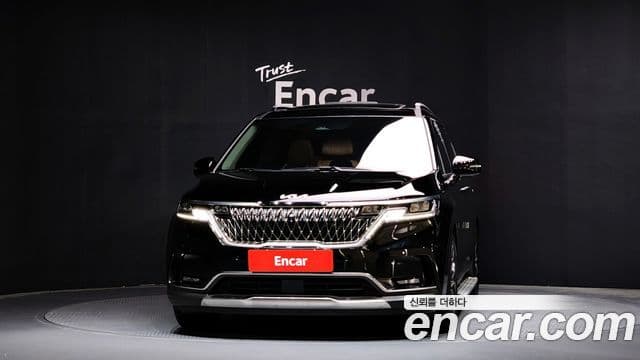 Kia Carnival 2022 — Photo 7/23