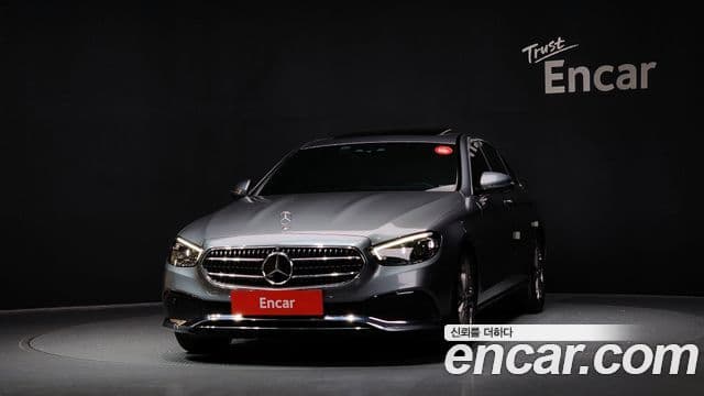 Mercedes-Benz E-Class 2022 — Şəkil 15/20