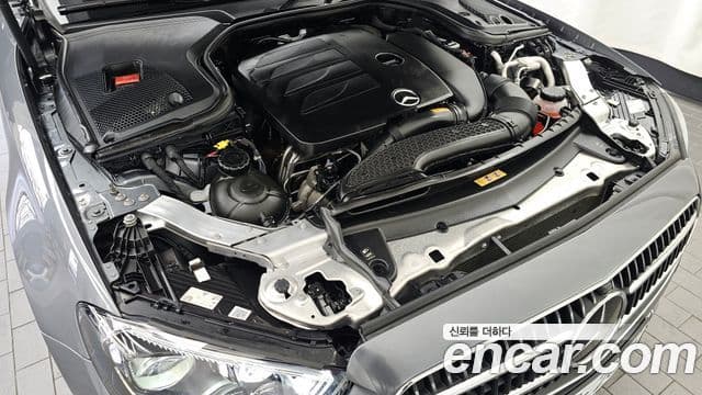 Mercedes-Benz E-Class 2022 — Şəkil 8/20