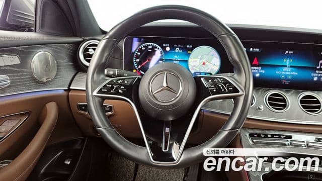 Mercedes-Benz E-Class 2022 — Şəkil 13/20