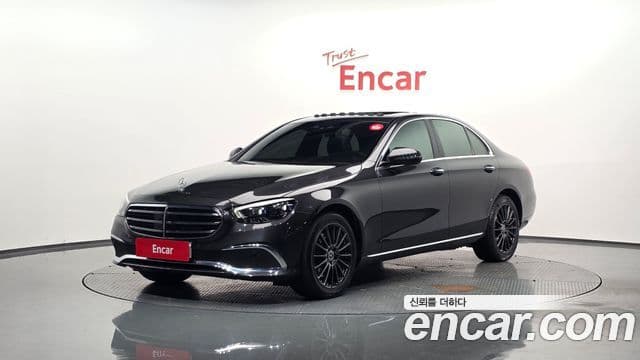 Mercedes-Benz E-Class 2021 — ფოტო 1/20