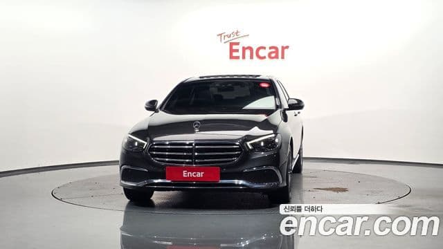 Mercedes-Benz E-Class 2021 — ფოტო 3/20