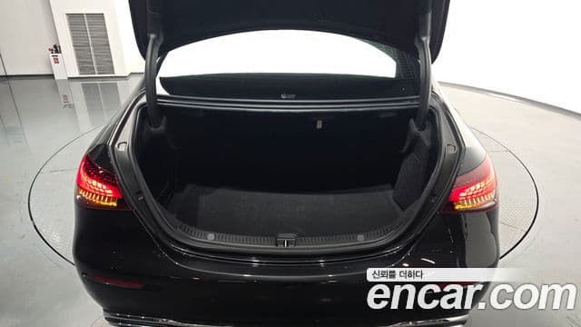 Mercedes-Benz E-Class 2021 — фото 20 из 20