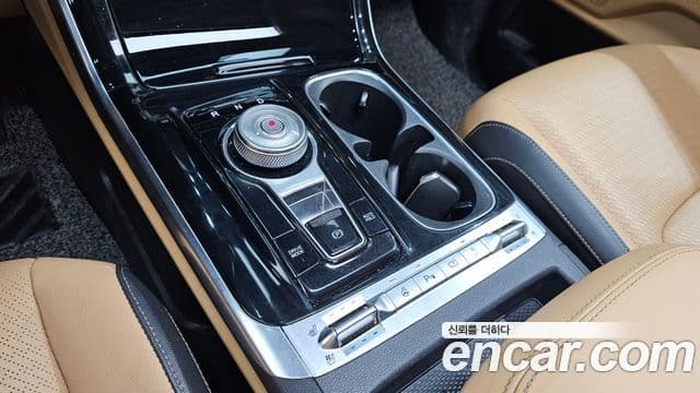 Kia Carnival 2020 — ფოტო 9/20