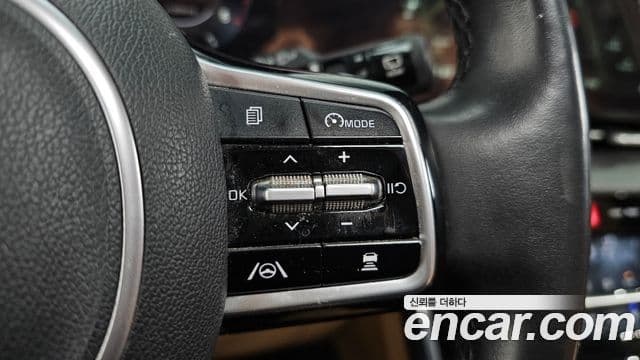 Kia Carnival 2020 — фото 18 из 20