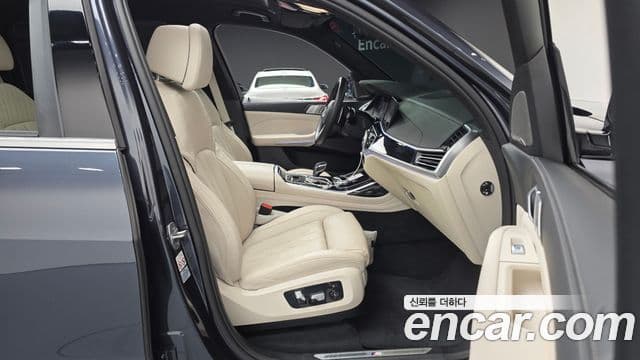 BMW X7 2020 — Фото 10/20