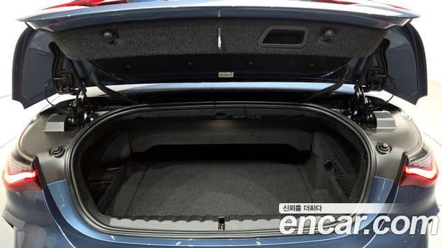 BMW 4 Series 2022 — Şəkil 9/20