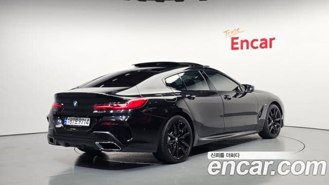 BMW 8 Series 2023 — ფოტო 2/20