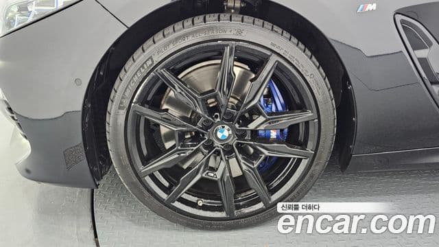 BMW 8 Series 2023 — ფოტო 5/20