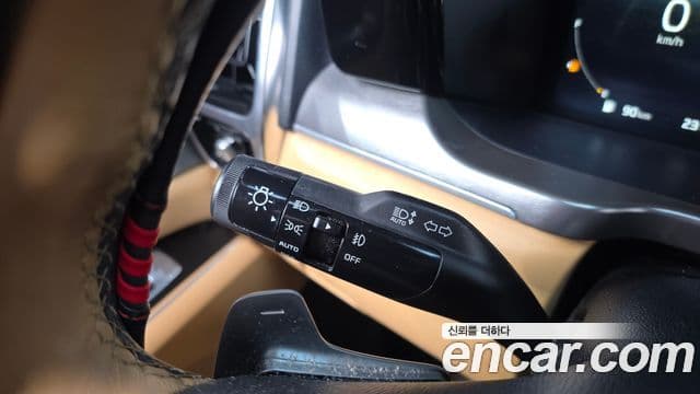 Kia Sorento 2023 — Фото 18/20