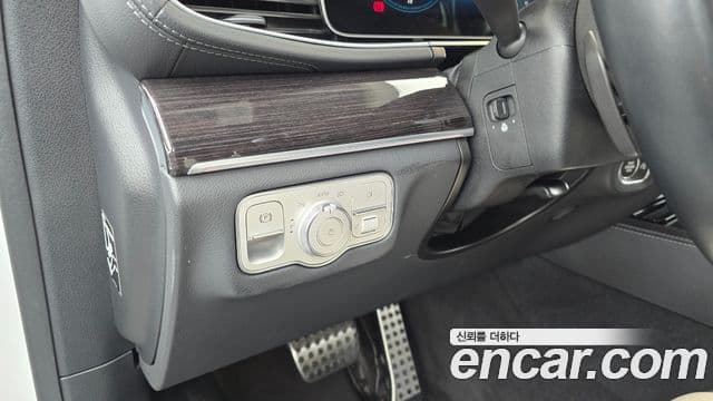 Mercedes-Benz GLE-Class 2022 — Şəkil 18/20