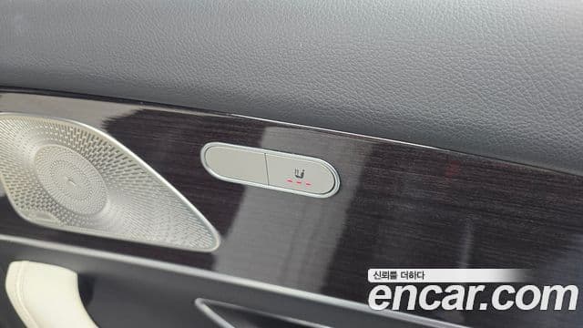 Mercedes-Benz GLE-Class 2022 — Şəkil 19/20