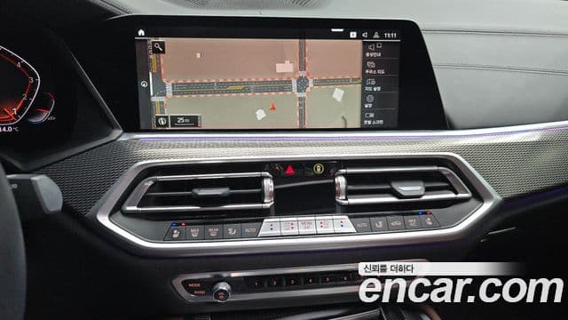 BMW X6 2021 — ფოტო 16/20