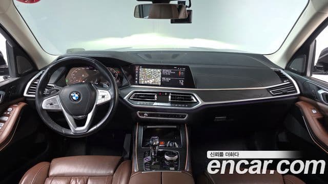 BMW X7 2020 — ფოტო 7/20