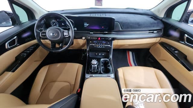 Kia Carnival 2020 — Фото 7/20