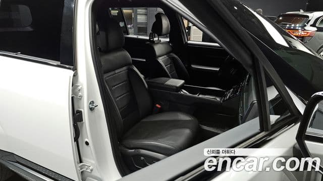 Hyundai Santa Fe 2023 — ფოტო 9/20