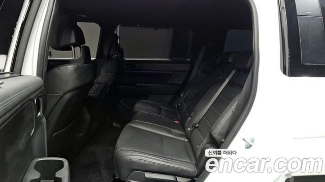 Hyundai Santa Fe 2023 — ფოტო 12/20