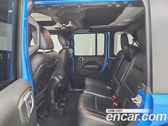 Jeep Wrangler 2023 — ფოტო 11/18