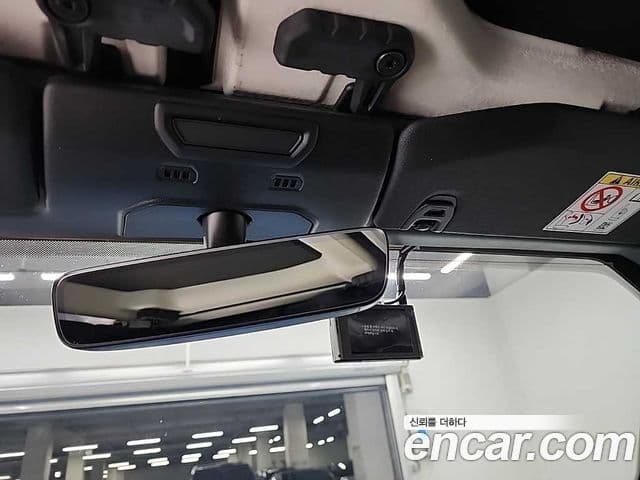 Jeep Wrangler 2023 — ფოტო 15/18