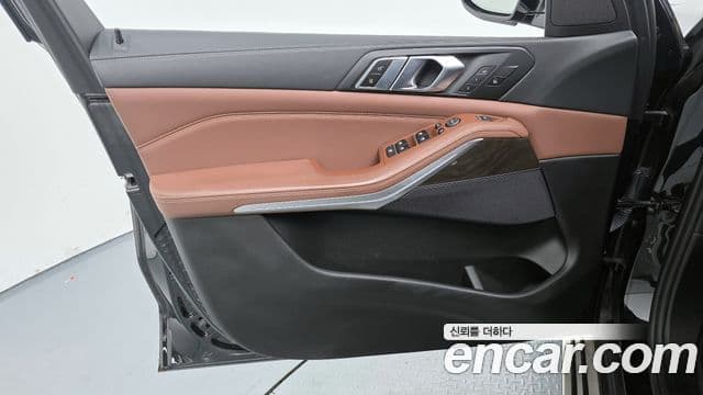 BMW X5 2022 — Photo 20/20
