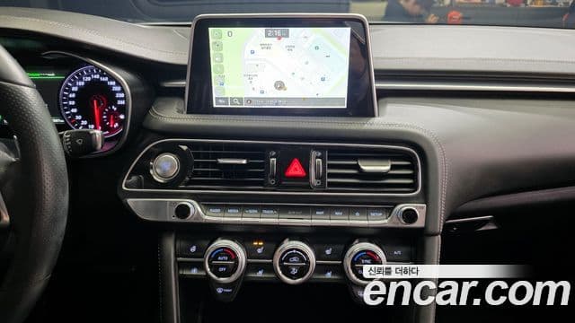 Genesis G70 2019 — Şəkil 18/20