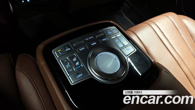 Genesis Electrified G80 2021 — Şəkil 19/20