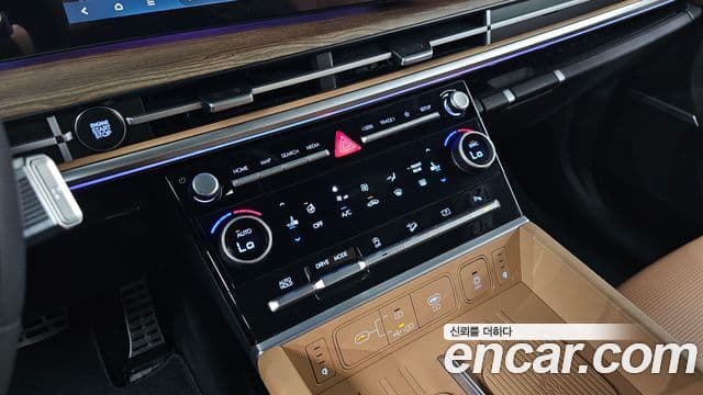 Hyundai Santa Fe 2023 — Фото 18/20