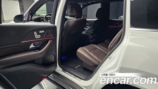 Mercedes-Benz GLS-Class 2022 — Photo 19/20