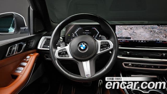 BMW X7 2023 — ფოტო 13/20