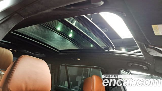 BMW X7 2023 — ფოტო 18/20