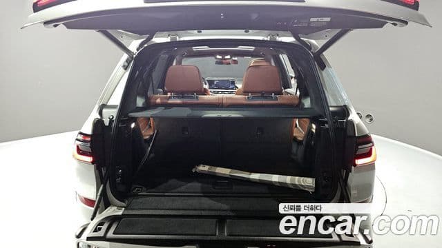 BMW X7 2023 — ფოტო 20/20