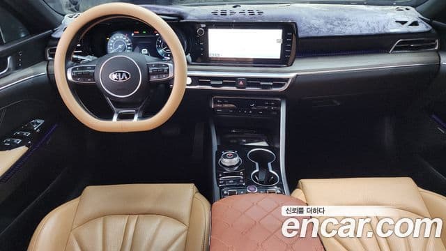 Kia K5 2021 — ფოტო 7/20