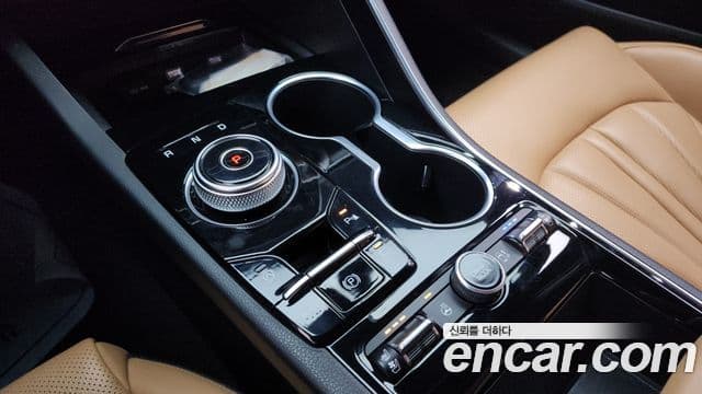 Kia K5 2021 — ფოტო 9/20