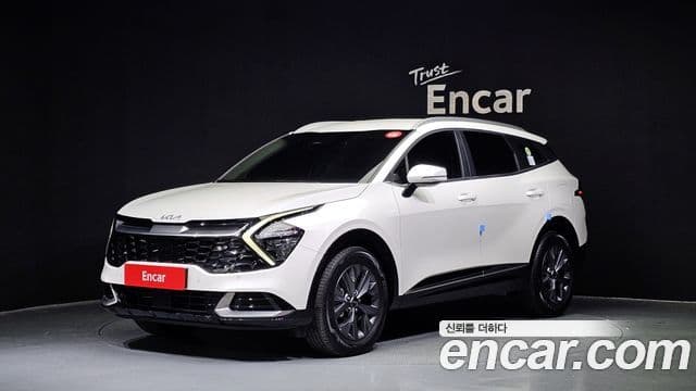 Kia Sportage 2021 — Фото 1/20