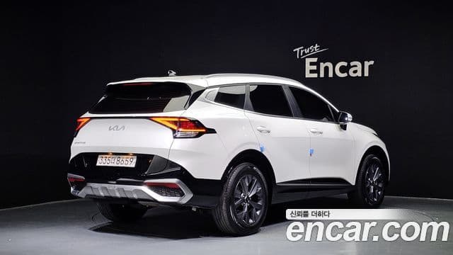 Kia Sportage 2021 — Фото 2/20