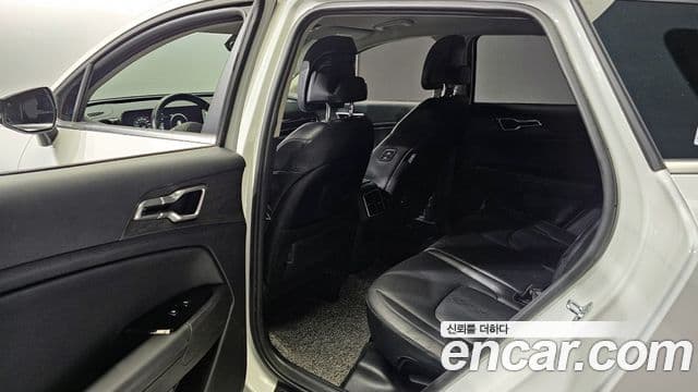 Kia Sportage 2021 — Фото 11/20