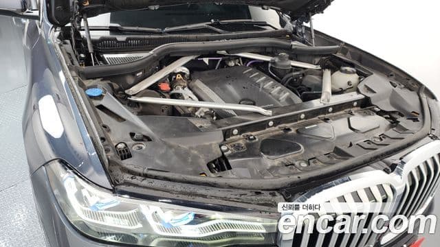 BMW X7 2021 — Photo 20/20