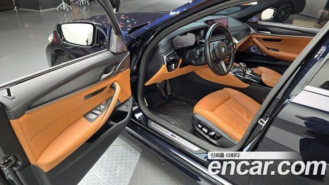 BMW 5 Series 2022 — ფოტო 10/20
