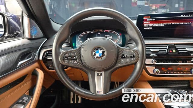 BMW 5 Series 2022 — ფოტო 13/20