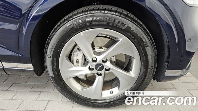 Genesis GV70 2024 — ფოტო 5/20