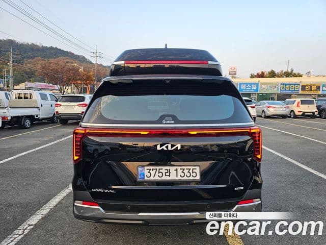 Kia Carnival 2024 — Photo 18/20