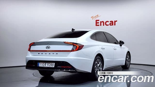 Hyundai Sonata 2021 — ფოტო 2/20