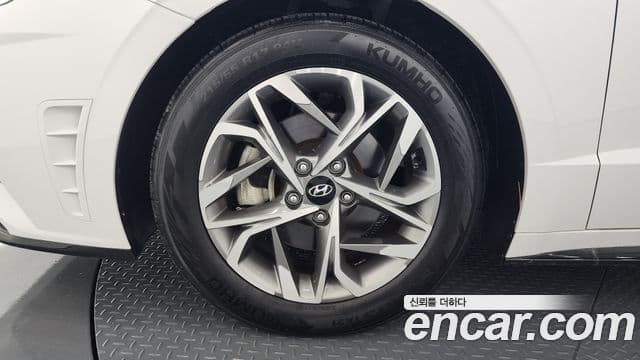 Hyundai Sonata 2021 — ფოტო 5/20