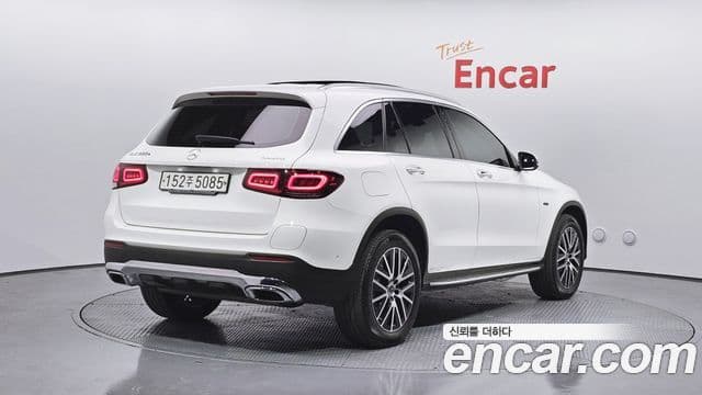 Mercedes-Benz GLC-Class 2021 — ფოტო 2/20
